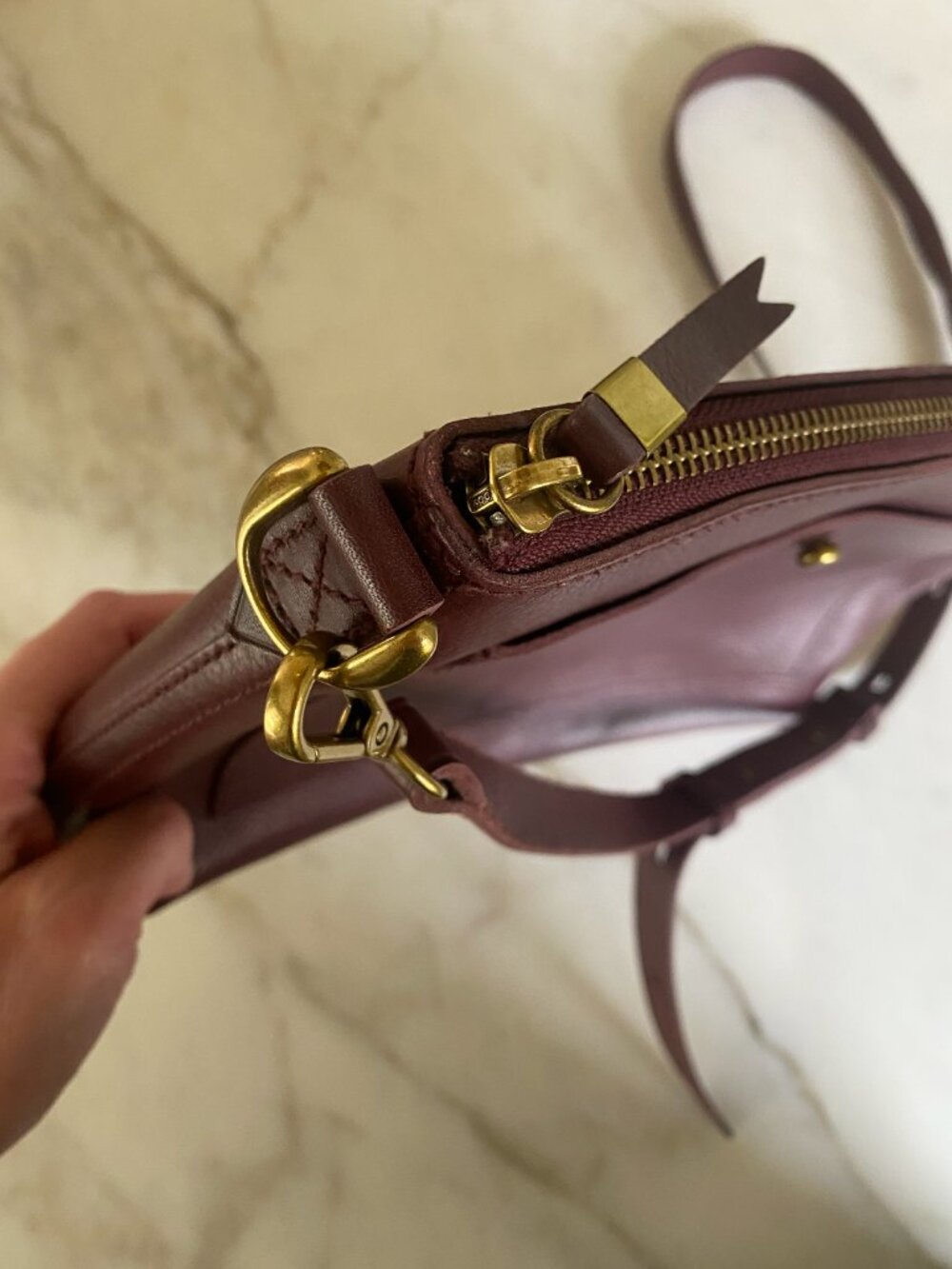 Madewell Womens Transport Crossbody Bag Medium in Burgundy - Picture 5 of 6